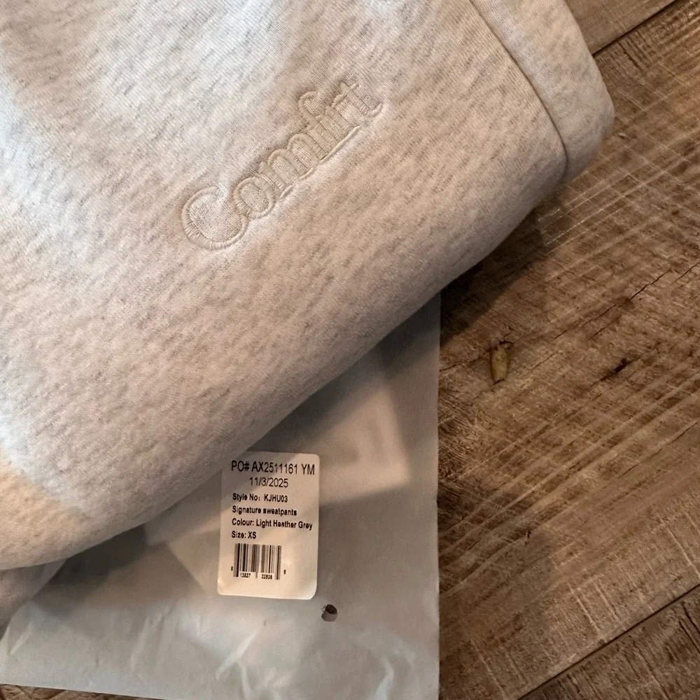 XS Light Gray Sweatpants - Comfrt Fleece Bottoms - Picture 2 of 3